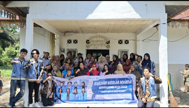 KKN FISIP Unri Gandeng Yakult Sosialisasikan Kesetaraan Gender di Posyandu Kelurahan Kulim