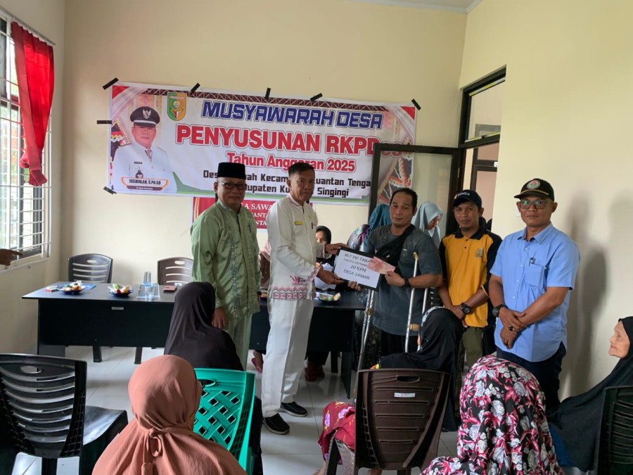 Pemerintah Desa Sawah Salurkan BLT DD Tahap II,  Warga Ucapkan Terima Kasih