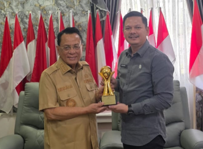 Bank Rohil Catat Sejarah, Terima Golden Awards Infobank 2025