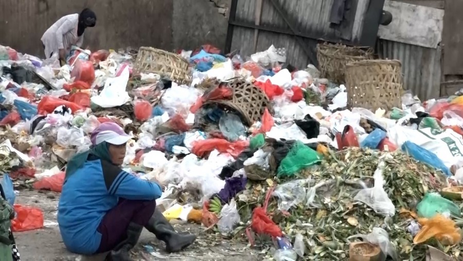 Pemko Pekanbaru Ancam Layangkan SP ke Operator Angkutan Sampah