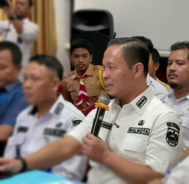 Wali Kota Agung Nugroho Gaspol Tertibkan Baliho Pekanbaru