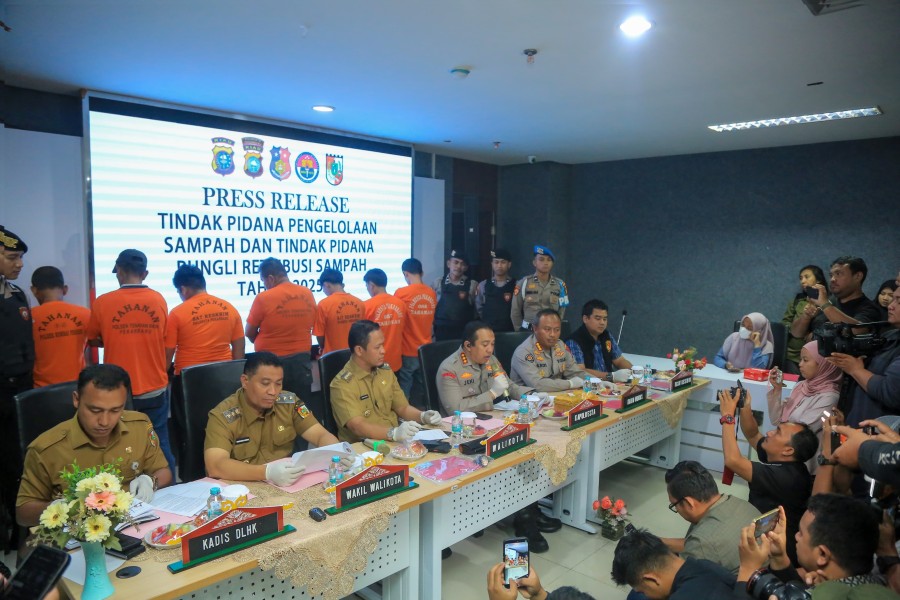 Terlibat Praktek Pungli Sampah, Polresta Pekanbaru Amankan 7 TSK
