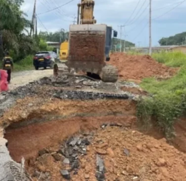 Jalan Lintas Riau-Sumbar di KM 91 Amblas, Alternatif Lewat Tol