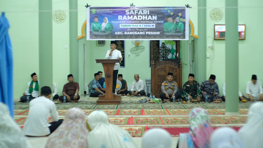 Safari Ramadan ke Rangsang Pesisir, Plt Bupati Asmar Ingatkan Bahaya Karlahut