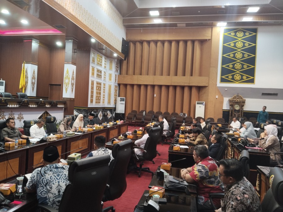 Hearing bersama Komisi III, SD An Namiroh 3 Siap Patuhi Hasil Rekomendasi