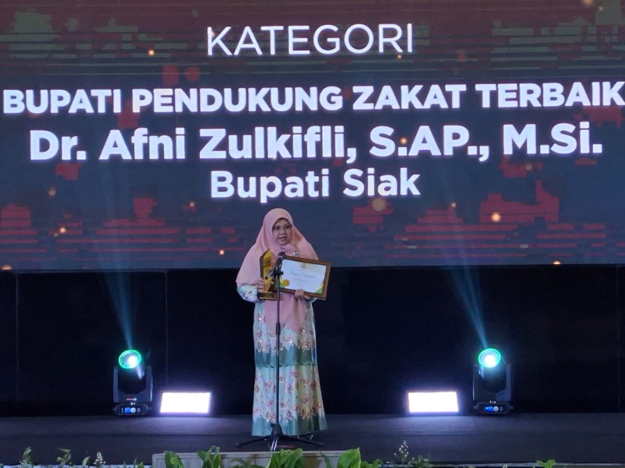 Bupati Siak Afni, Satu-satunya Kepala Daerah dari Riau Penerima Grand Award Baznas RI