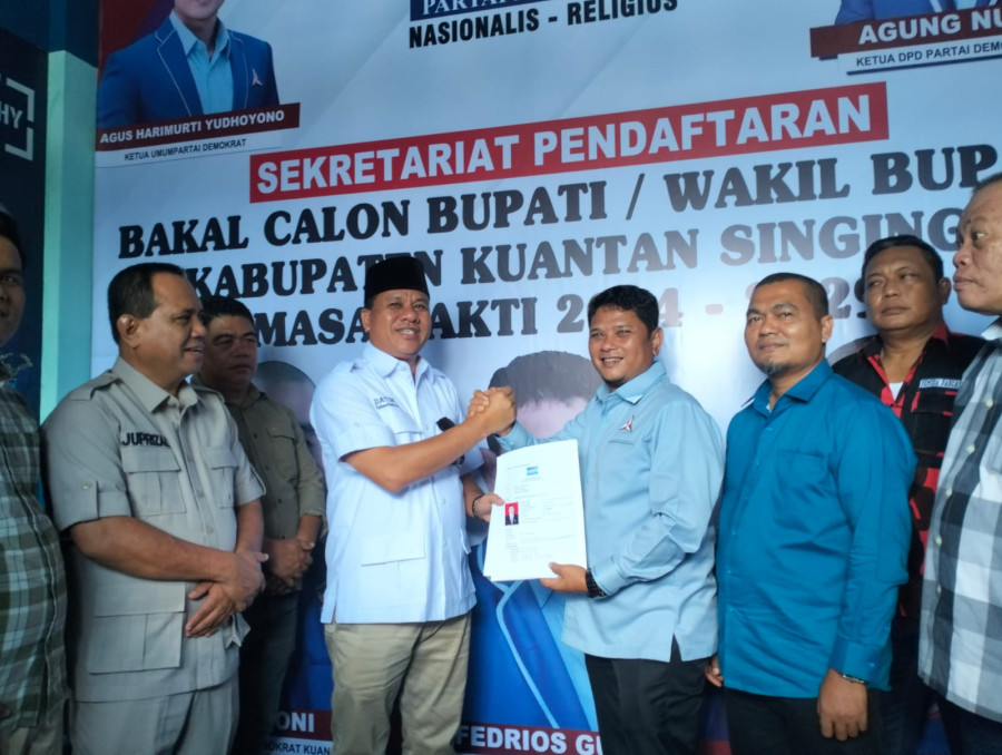 Maju Kembali di Pilkada Kuansing, Suhardiman Amby Daftar  ke Demokrat