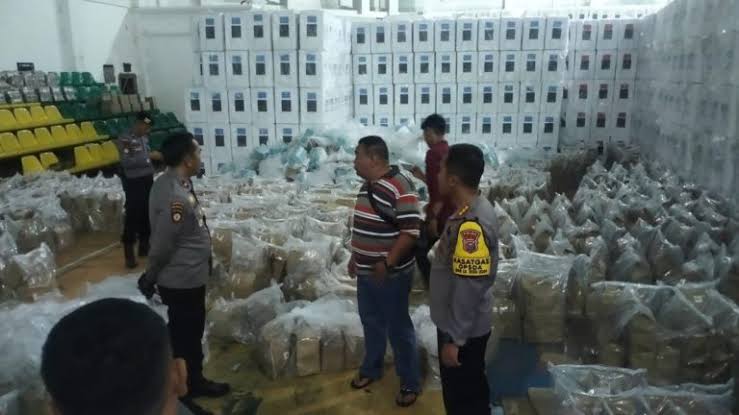 Hari Ini KPU Riau Mulai Distribusikan Logistik Pemilu