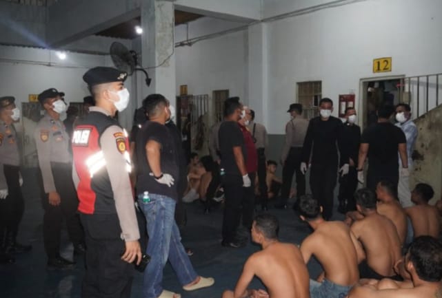 Razia Gabungan 320 Personel di Rutan Pekanbaru Usai Video Tahanan Dugem Viral