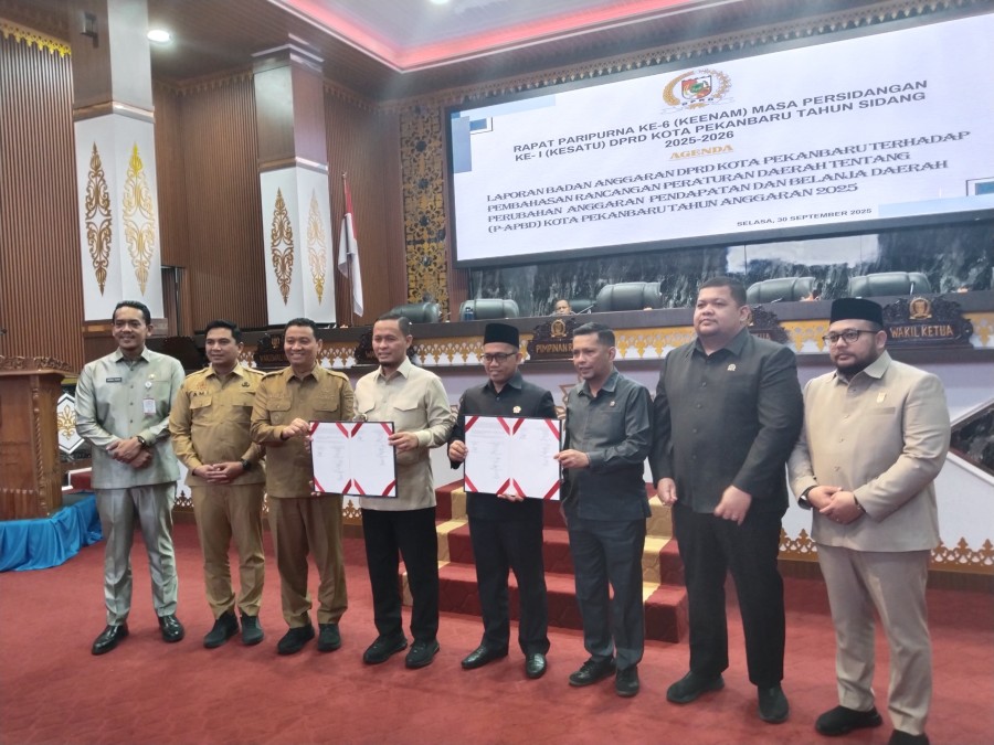 Tuntaskan Program Prioritas, APBD Perubahan 2025 Disahkan Rp 3,210 T