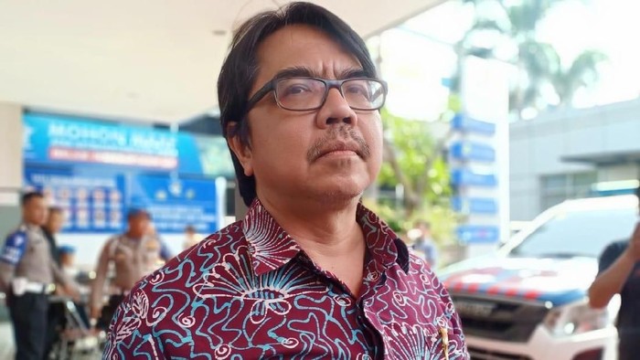 Ade Armando Dipolisikan Terkait Aplikasi Injil Minangkabau