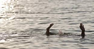 Terpeleset Saat Angkut Kayu, Warga Bengkalis Hilang di Sungai Kembung Dalam