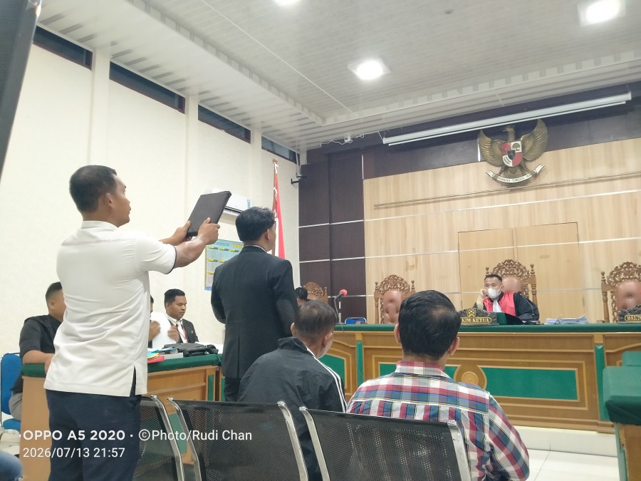 Sidang Praperadilan Tersangka Karhutla di PN Bengkalis Berlangsung Hingga Subuh
