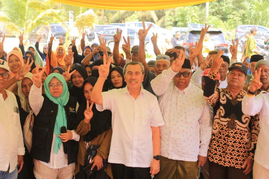 Dr Afni dan Syamsuar Kolaborasi Kampanye di Lubuk Dalam
