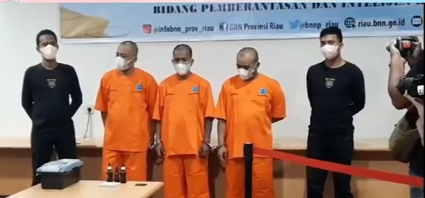 Terlibat Jaringan Pengedar Narkoba, BNNP Riau Ringkus Pecatan Polisi Rohul