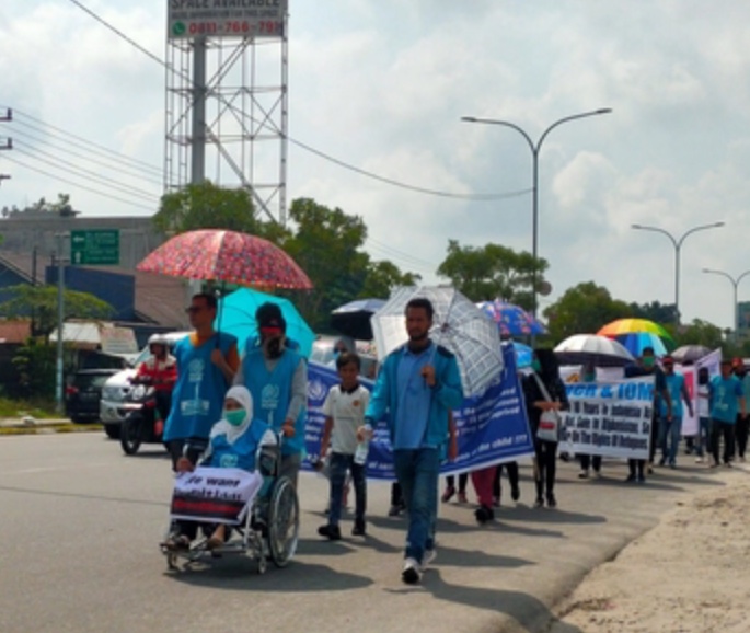Ratusan Imigran Gelar Long March, Komisi I Angkat Bicara