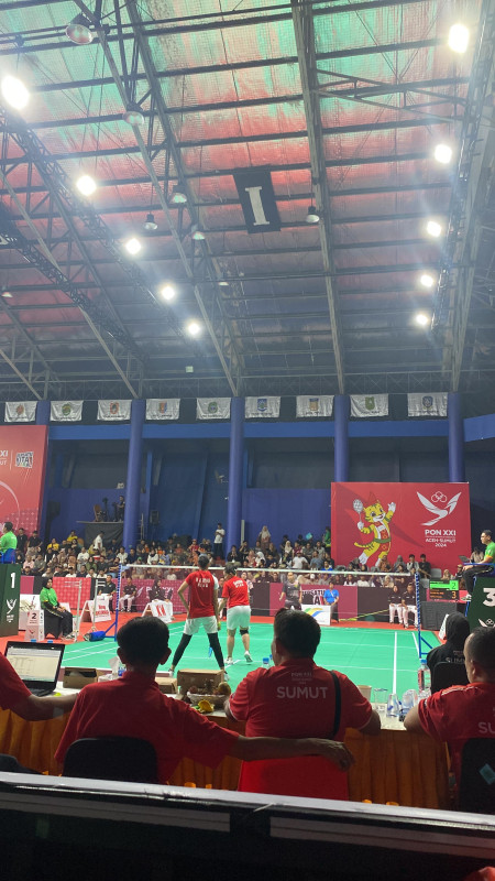 Tim Bulu Tangkis Riau Melaju ke Babak Delapan Besar