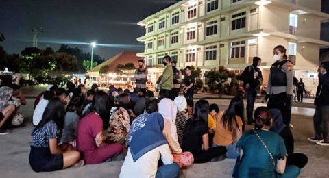 Puluhan Remaja Terjaring Razia Polisi di Hotel Pekanbaru