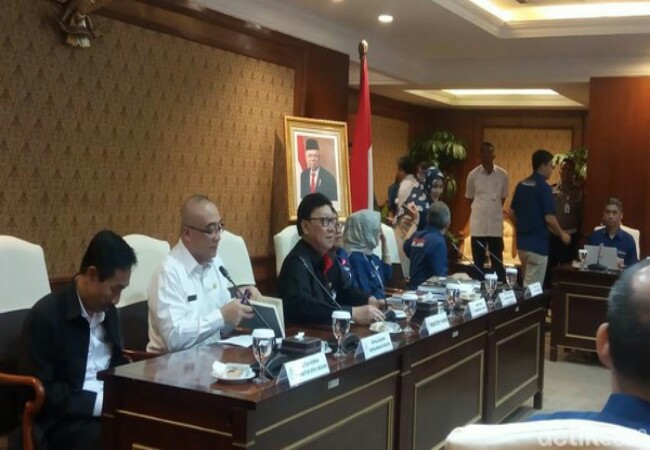 Rampingkan Birokrasi, Tahun Depan Eselon III dan IV Ditiadakan