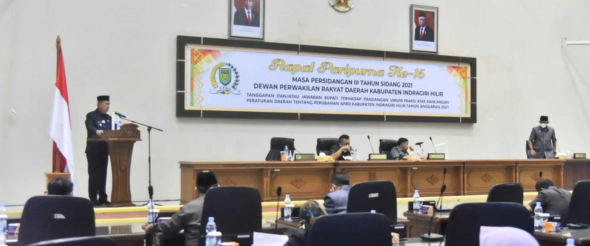 Wabup Inhil Sampaikan Pandangan Umum Fraksi-Fraksi Terhadap Penyampaian Nota APBD P T.A 2021