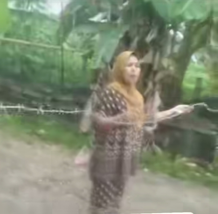 Aksi Protes IRT di Kuansing Viral, Jalan Umum Dipagar Kawat Berduri