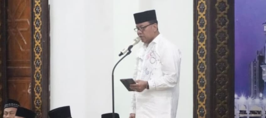 Safari Ramadan, Bupati Imbau ASN Kuansing Gunakan TPP dan THR Belanja di Pasar Daerah