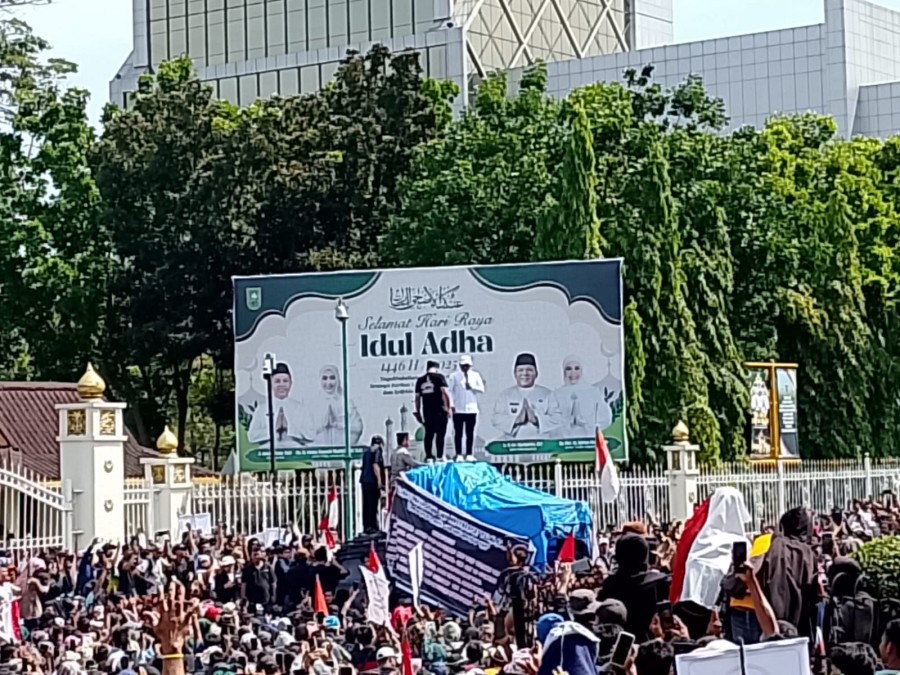 Bupati Zukri Dampingi Aksi 33 Ribu Warga Tolak Relokasi TNTN