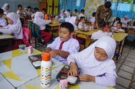 Program Makan Siang Gratis di Pekanbaru Batal Diluncurkan Hari Ini