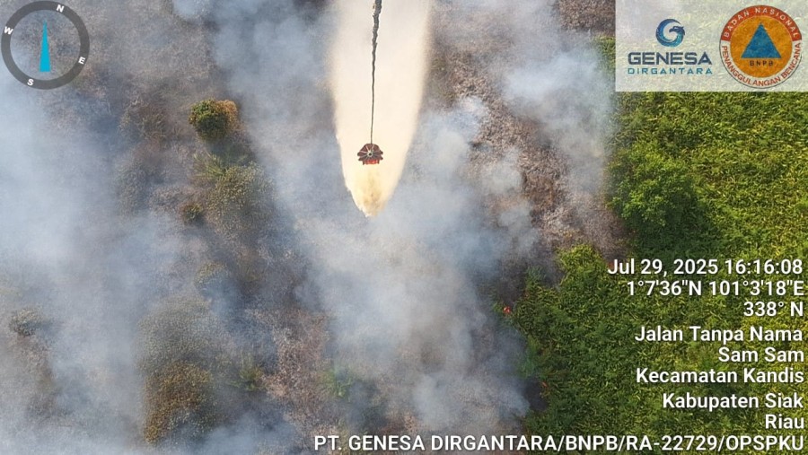 Heli Water Bombing Dikerahkan, Karhutla Landa Meranti, Bengkalis, dan Rohil