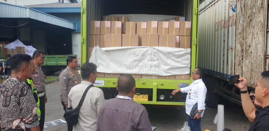 Surat Suara untuk Pilkada Serentak di Riau Mulai Dikirim ke Pekanbaru