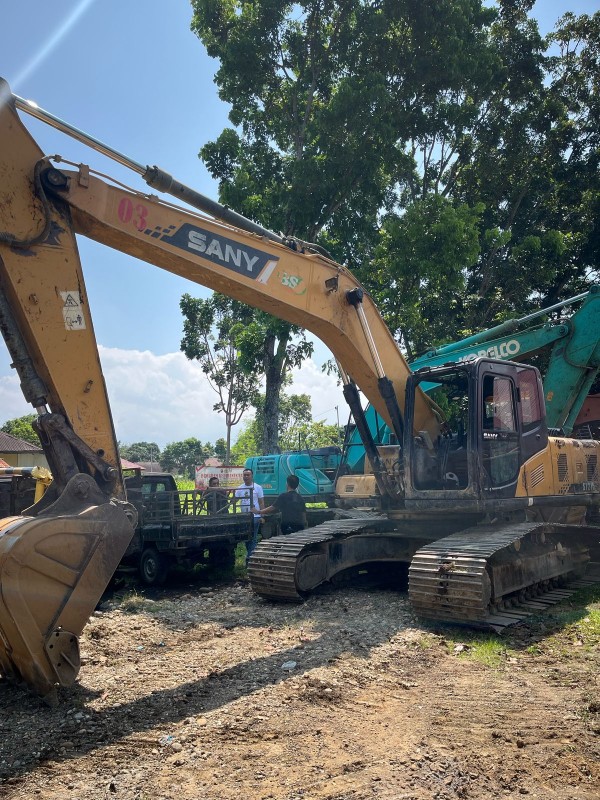 Polda Sumbar Bongkar Aktifitas PETI di Pasaman Barat, Delapan Pelaku Diamankan