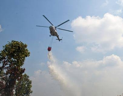 Dua Unit Helikopter dari Australia Bakal Bantu Pemadaman Karhutla di Riau