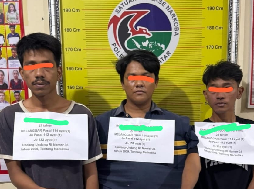Digerebek di Rumah Kosong, Tiga Pria Ditangkap karena Sabu di Tanah Datar
