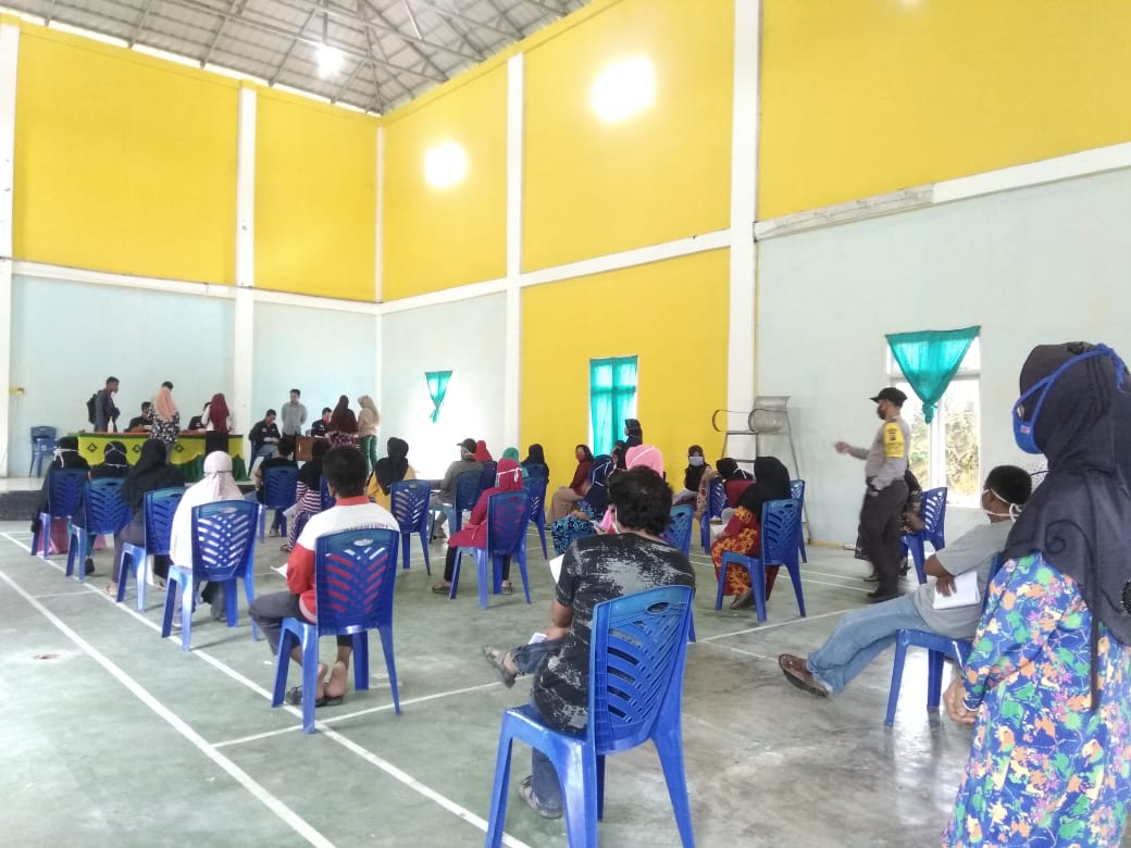 Dinas Sosial Bagikan Kartu KKS Kepada 351 Keluarga di Kecamatan Bunut