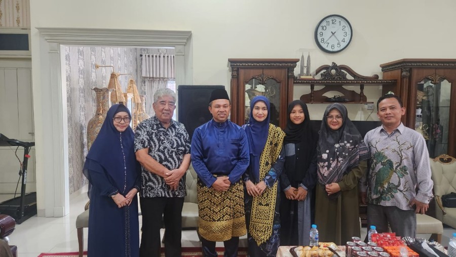 Bertemu di Rumah Arwin AS, Abdul Wahid Nyatakan Siap Melantik Afni di Siak