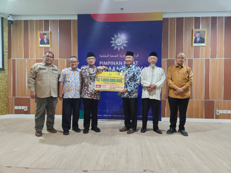 PW Muhammadiyah Riau Serahkan Bantuan Rp 1 Milyar untuk Palestina