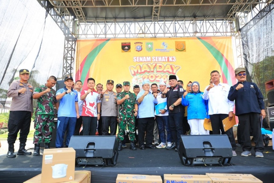 May Day 2026 di Pekanbaru Penuh Kejutan, Buruh Beruntung Boyong Tiga Motor