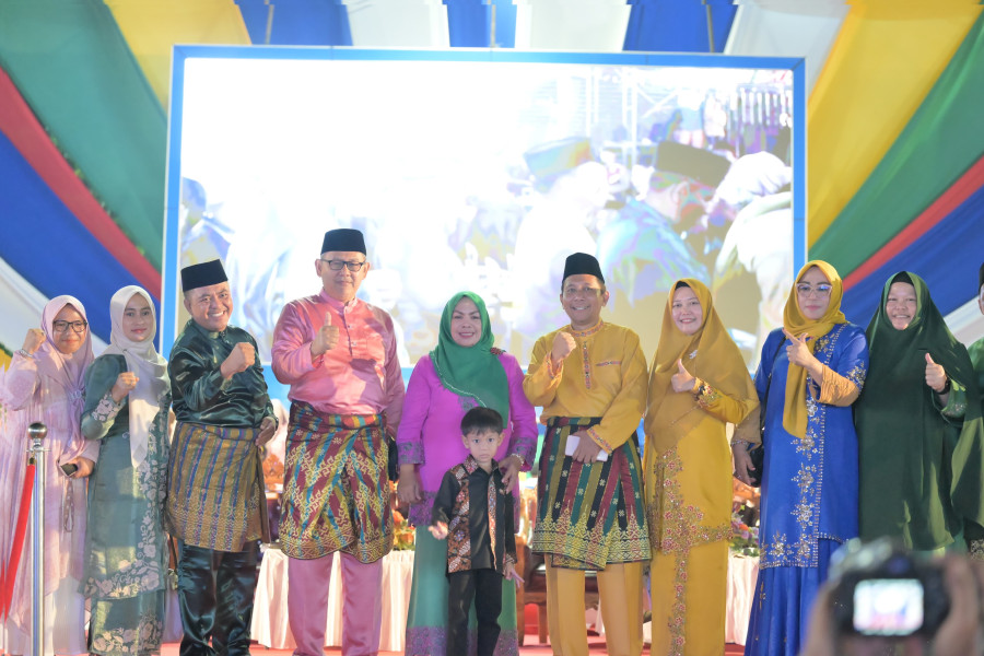 Rohil Juara 1 Pawai Ta'aruf dan Stand Bazar MTQ Ke XLII Provinsi Riau