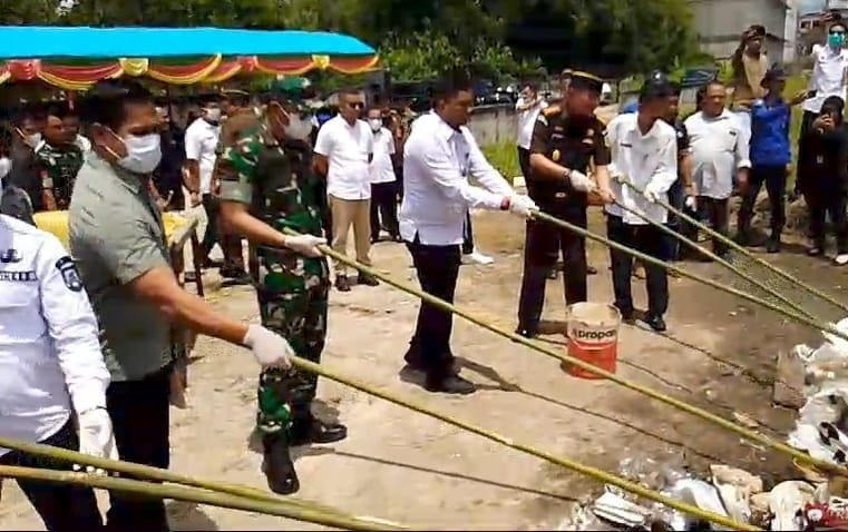 Perkara Inkracht, Sepatu dan Tas Milik Sastro Situmorang Dimusnahkan