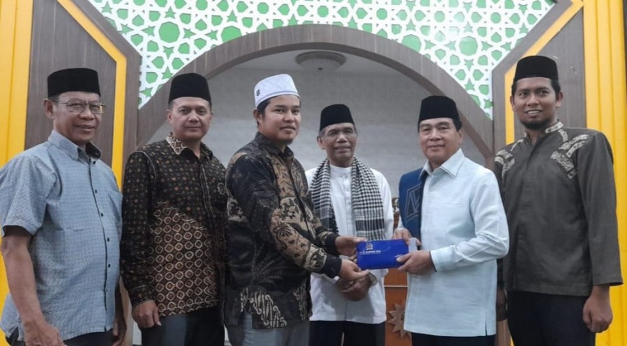 Bagikan 1.500 Paket untuk Duafa, Anggota Komisi III DPR RI Achmad Apresiasi Program Ramadhan Fair UMRI