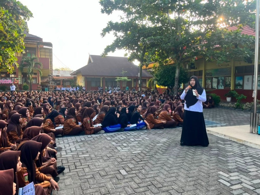 Kanwil Kemenkum Riau Ajak 1.500 Pelajar SMAN 5 Pekanbaru Perangi Bullying