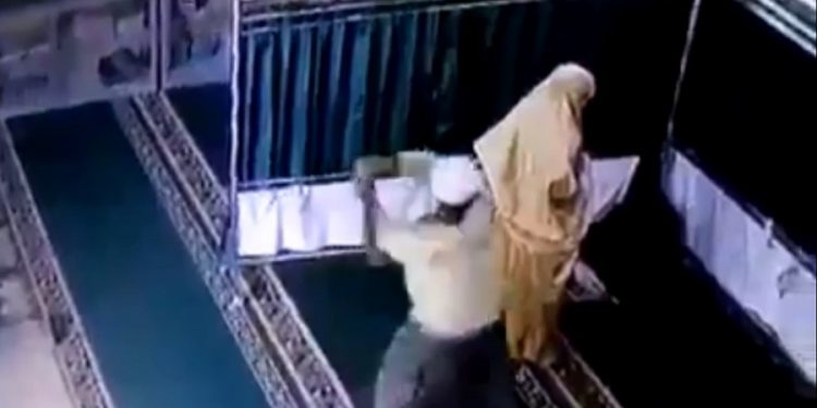 MUI Minta Pelaku Pemukulan Terhadap Perempuan yang Sedang Sholat Segara Ditangkap