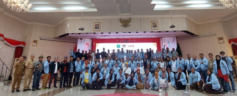 Gubernur Lepas Rombongan Riau ke Puncak Peringatan HPN di Medan