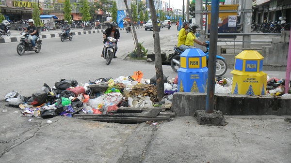 Kasus Tumpukan Sampah di Pekanbaru Diusut, Polisi Periksa 13 Saksi