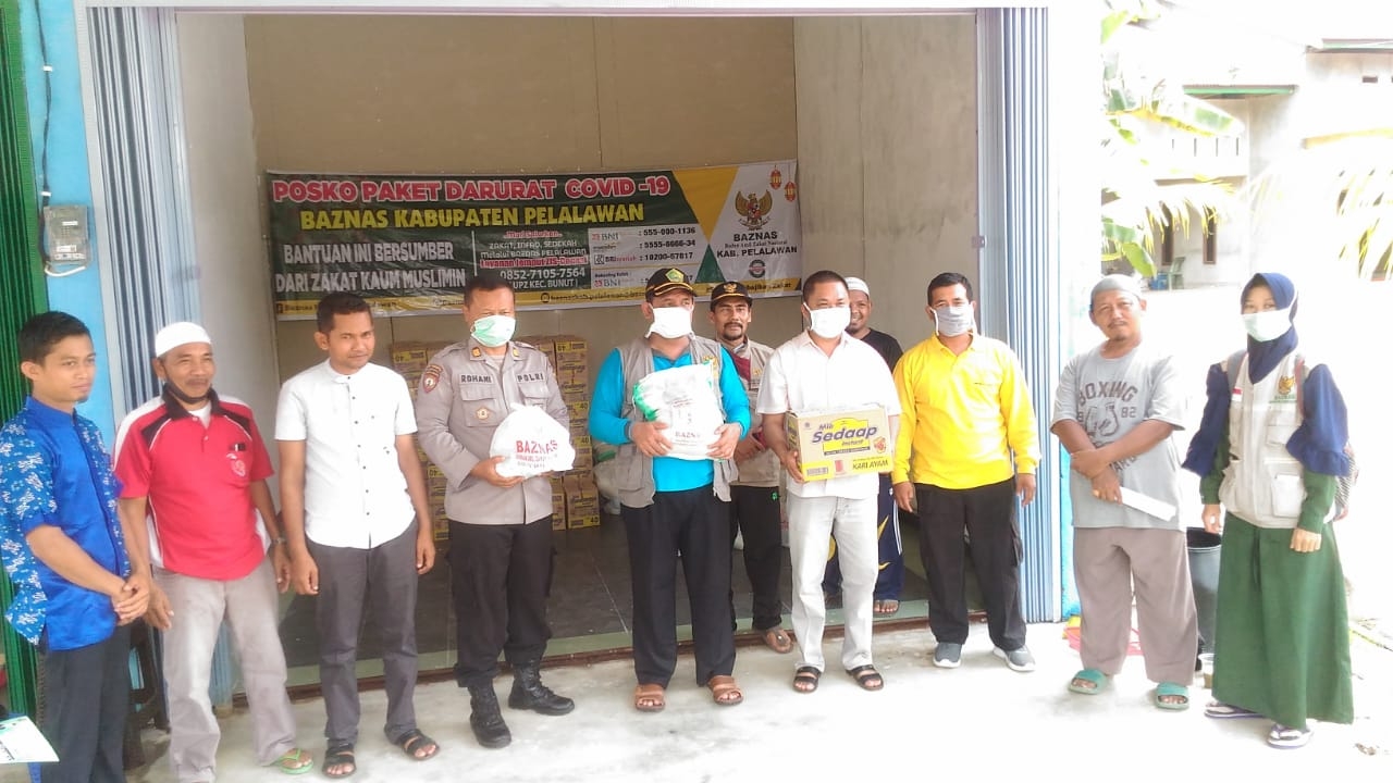 Baznas Pelalawan Distribusikan Sembako Paket untuk Kaum Mustahik