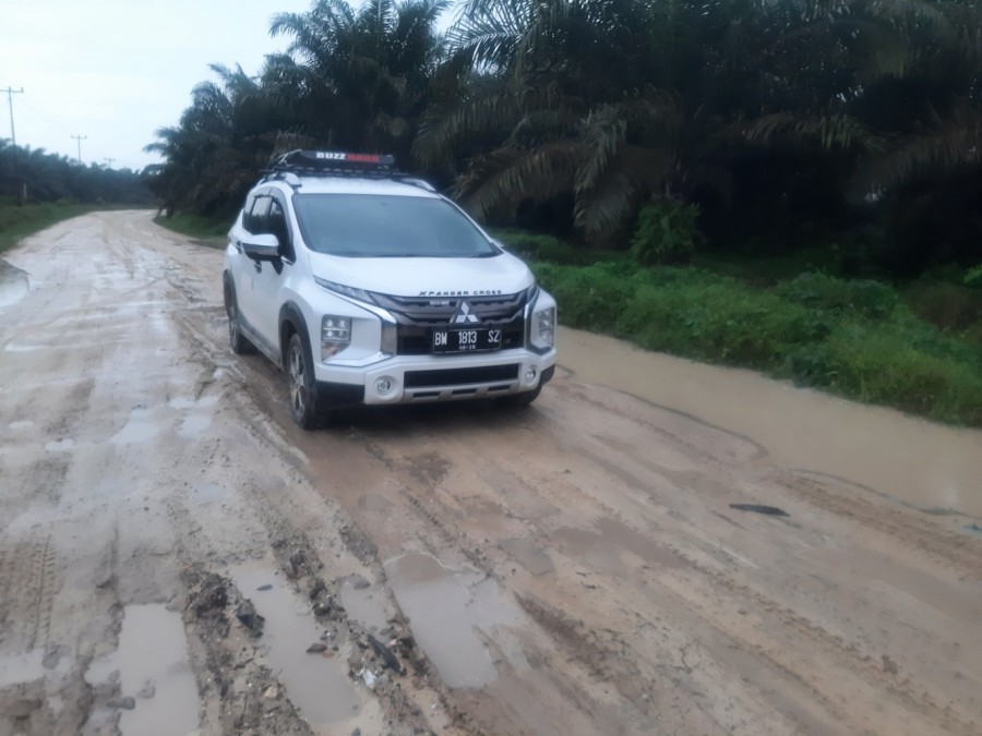 Taklukkan Jalan Berlumpur Riau dengan Xpander Cross