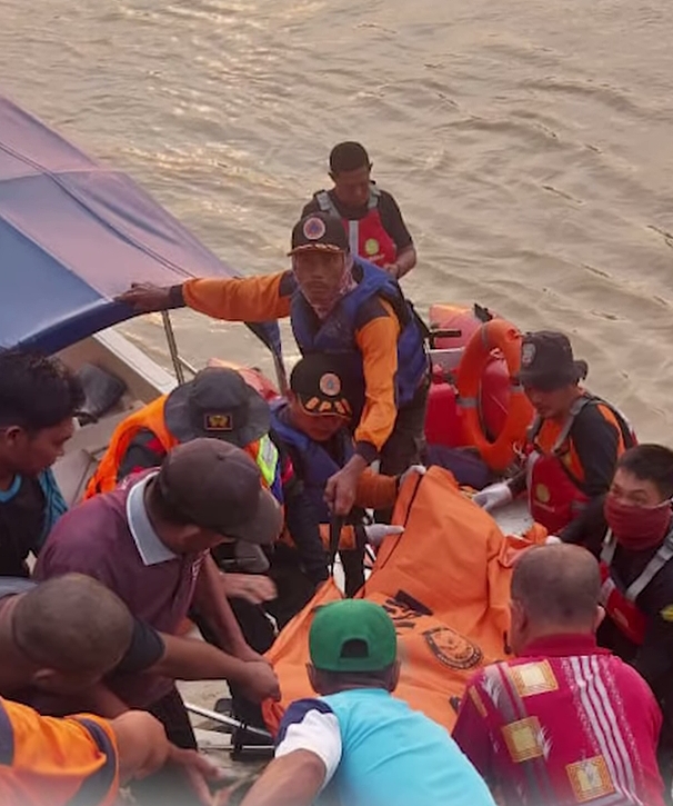 Pemancing Tenggelam di Sungai Indragiri di Temukan Meninggal Dunia
