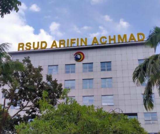 Libur Lebaran, Tiga Poliklinik di RSUD Arifin Achmad Tetap Buka