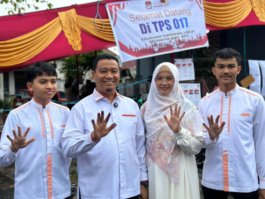 Nyoblos di TPS 017, Markarius Anwar Ucapkan Terimakasih