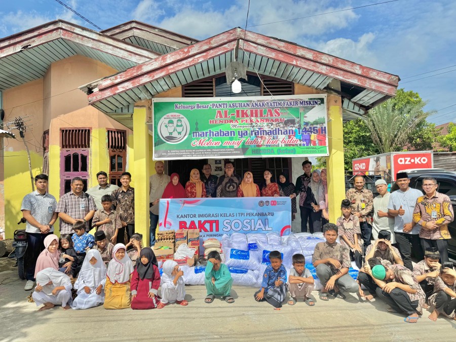 Rayakan Kemerdekaan, Imigrasi Pekanbaru Tebar Kebahagiaan di Panti Asuhan